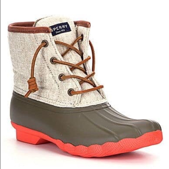 olive green duck boots